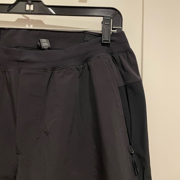 Men's Lululemon Black Joggers - Picture 2 of 6